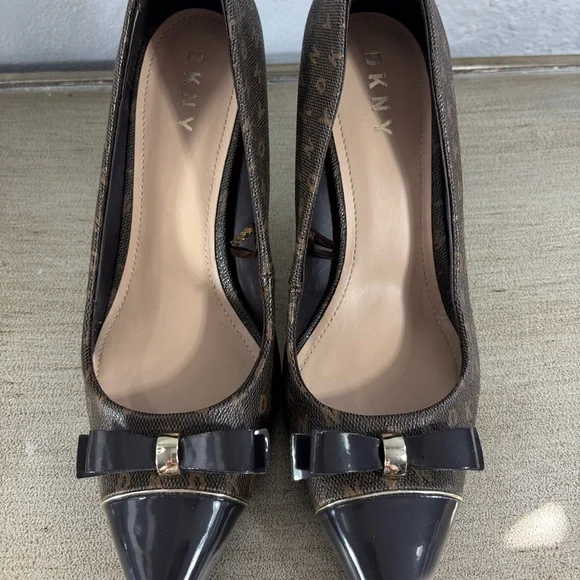 DKNY Patent Bow Monogrammed Pumps - Picture 9 of 14